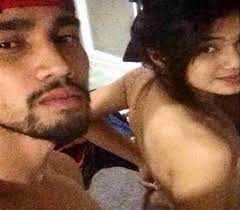 Lahir 15 mac 1991) ialah seorang pelakon wanita singapura yang aktif berlakon di malaysia. Dituduh Sebar Foto Bugil Artis Atiqah Begini Reaksi Ammar Alfian Pojoksatu Id