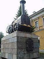 Prima parte, care a fost transportul de pasageri, a fost convertit de la cărucioare de cărbune.și în 1833 pentru transportul rapid de drum cărbune completat la middlesbrough. Istoria Transportului Feroviar Wikipedia