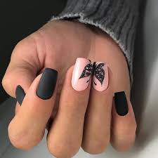 You don't have to go to a nail salon to get glamorously looking nail designs. 40 Pretty Nail Art Designs For Winter 2020