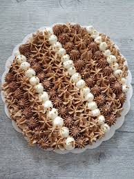 Tarte Chocolat Pralinee Composee D Un Biscuit Moelleux Noisettes D Une Ganache Montee Chocolat Au La Ganache Montee Chocolat Chocolat Praline Tarte Au Chocolat