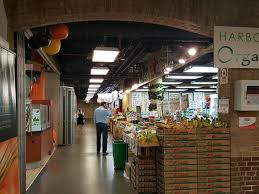 10 Best Markets In Toronto For Bagging A Bargain