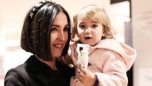 Domenica in, kabir bedi e il covid in india: Caterina Balivo Un Figlio Si Puo Concepire Anche La Confessione