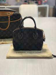 Louis Vuitton Limited Edition Monogram Lockit BB “Fetish” Bag, Luxury, Bags  & Wallets on Carousell