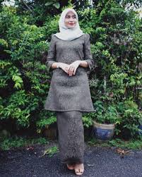 Zahida claimed it was apparent malay political leaders in the coalition were khadam (servants) to dap. Rara Berhari Raya