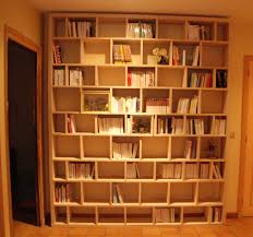 Un choix unique de bibliotheque peu profonde disponible dans notre magasin. Meuble Etagere Bois Brut 18 Idees De Decoration Interieure French Decor