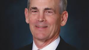 William Fish, municipal bond veteran, dies at 79