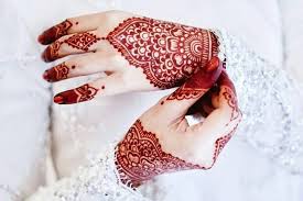 19 apr, 2021 posting komentar. Baju Pengantin Fabisya Apa Hukum Melukis Henna Di Tangan Melukis Inai Pada Telapak Tiada Nas Atau Dalil Yang Mengharamkannya Dan Ia Juga Merupakan Adat Masyarakat Melayu Yang Tidak Bercanggah Dengan