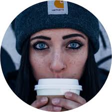 Melody Manzo's Instagram, Twitter & Facebook