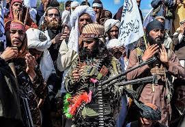 La primera acción militar importante de los talibanes fue en 1994, cuando marcharon hacia el norte de maiwand y capturaron la ciudad de kandahar y las provincias vecinas, perdiendo solo unas pocas docenas de hombres. Los Talibanes Asesinan A Un Director De Radio Y Secuestran A Un Periodista En Afganistan