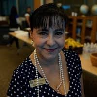 Eileen Crump's Instagram, Twitter & Facebook