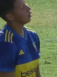 Increíble remate de Kishi Núñez en el Boca-River