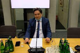 Absolwent wydziału prawa i administracji uw oraz centrum prawa amerykańskiego (2006 r.). Kim Jest Prof Marcin Wiacek Kluby Parlamentarne Poparly Go Na Nowego Rpo Natemat Pl