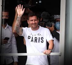 Jun 26, 2021 · وكلما حاول برشلونة صيد أي لاعب من باريس، قابله مسؤولو سان جيرمان بضربة أخرى، آخرها قطع طريق النادي الكتالوني نحو الهولندي جورجينيو فينالدوم بضمه في صفقة انتقال حر بعد انتهاء عقده مع ليفربول. Bhtqnfqwrae3vm