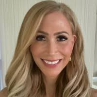 Anna Centrella's Instagram, Twitter & Facebook