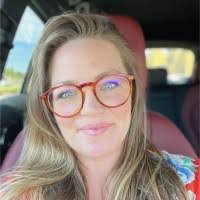 Meredith Cochran's Instagram, Twitter & Facebook