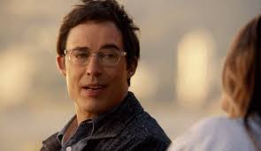 The Flash säsong 2: Harrison Wells återvänder från en annan tidslinje eller  en annan värld : r/FlashTV