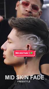 Corte de cabello con el doctor Barbero Jay en Cusco