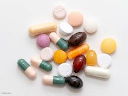 35 % des médicaments sont inefficaces, 25 % mal tolérés 5 % potentiellement dangereux, mais 75 % remboursés ! La Liste Noire Des 93 Medicaments Declares Dangereux