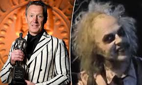 Jun 11, 2021 · in a revealing interview, lowrie sheds light on hayne, legendary storm coach craig bellamy, and what it is like inside the machinery of the most successful clubs in the game. Melbourne Storm Coach Craig Bellamy Is Mocked For Beetlejuice Suit Daily Mail Online