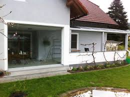 Rahmenlose Ganzglas Schiebeelemente Fur Balkon Und Terrassenverbau Schiebeelemente Glasschiebetur Fenster Und Turen