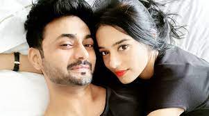 Today the actress took to instagram to reveal the name of her son and captioned an adorable picture of him as, hello world… meet our son #veer he is lookin at his 1st brofist frm you !!! Rj Anmol And Amrita Rao Blessed With Baby Boy Entertainment News The Indian Express