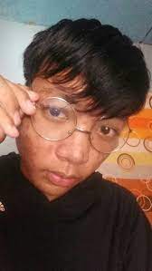  Kacamata Jelek Di Pake Miring Maklum Bkn Kacamata Asli