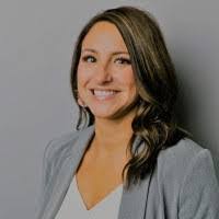 Sara Albanese's Instagram, Twitter & Facebook