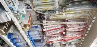 Muncitor necalificat la demolarea cladirilor, captuseli zidarie. Muncitor Necalificat Depozit Materiale Constructii Casas Depot Srl