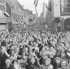 Voor de 71ste keer is het dit jaar bevrijdingsdag in nederland. Wat Vieren We Op 5 Mei Nationaal Comite 4 En 5 Mei Nationaal Comite 4 En 5 Mei