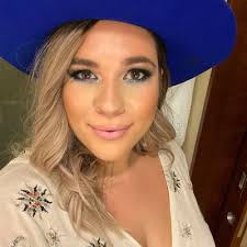 Kerry Ferro (@ferrykerro)