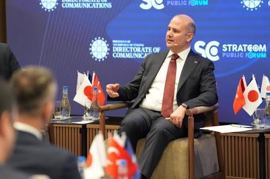 STRATCOM Roundtable ve Public Forum Japonya'da düzenlendi: Cumhurbaşkanlığı  İletişim Başkanlığı ve Türkiye'nin Tokyo Büyükelçiliği iş birliğinde  düzenlenen Uluslararası Stratejik İletişim Zirvesi (STRATCOM) Roundtable ve  STRATCOM Public Forum, Japonya ...