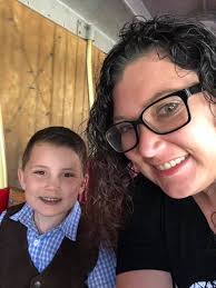 Congrats to Levi Sayre from Andover, KS for being chosen for his school's  Burlsworth Character Award. Keep up the great work Levi!🤓