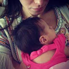 من هي هذه السلطانة التي تحمل طفلها الحقيقي صور baby face face sleep eye mask