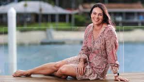 Trish embodies glamour in her bikini