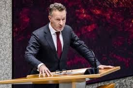 Forum voor democratie heeft wybren van haga op plek twee van de nieuwe kandidatenlijst voor de komende tweede kamerverkiezingen gezet. Van Haga Smolders En Vlaardingerbroek Willen Voor Fvd Kamer De Limburger Mobile