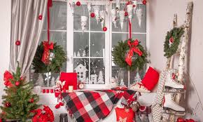 Save on home decor, furniture, kitchen and more at belk®. 31 Christmas Window Decorations For Happy Holiday