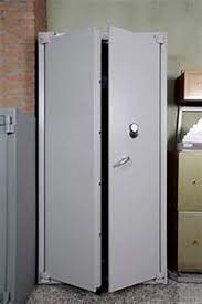 Scopri le offerte e compra da uno dei nostri negozi partner! Cabina Armadi Blindati Per Armi Usati