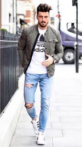 These brands and websites have the best clothes for college guys for back to school. 30 Amazing Street Style Outfits Urbanstreetstyle Mens Fashion Streetwear Mens Dressing Styles Casual Mens Street Style