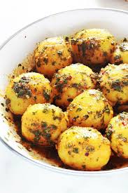 Pommes De Terre A La Chermoula Recette Batata Mchermla Recette Recettes De Cuisine Cuisine Culinaire Recette