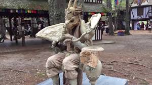 Jun 03, 2020 · after the death of richard's father, louis iv d'outremer king of the west franks briefly controlled rouen, and kept richard prisoner, before the latter was able to escape, whereupon he succeeded as richard i sans peur comte de normandie. Dragon At King Richard S Faire Youtube