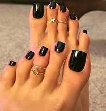 Colección de zapatos para mujer imprescindible. Https Coloresunas Blogspot Com 2019 12 Decoracion Unas De Pies Negras Html