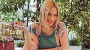 See more of ναντια μπουλε σε αγαπαμε τρελα on facebook. J28kv2sewvmtjm