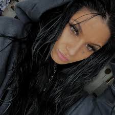 Voici l'arlequin de Cayenne...