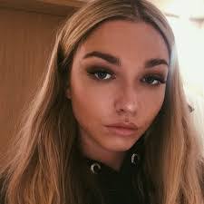 Cherie Knight's Instagram, Twitter & Facebook