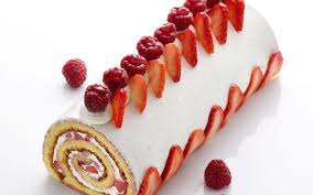 Gateau Roule Aux Fraises Et Creme Au Mascarpone Recettes Des Chefs Elle Vire Recette Gateau Roule Fraise Au Chocolat Gateaux Et Desserts