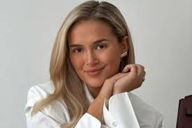 Molly-Mae Hague sparks reunion rumours with Tommy Fury as fan spot major  clue in new pics