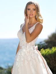 Check spelling or type a new query. Abiti Da Sposa Firenze Toscana Prato Collezione 2019 Le Spose Di Lisa