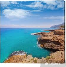 Oder bewerten sie ihren traumstrand und teilen sie uns ihre erfahrungen mit. Leinwandbild Denia Alicante Gebrochene Felsigen Strand In Spanien Pixers Wir Leben Um Zu Verandern