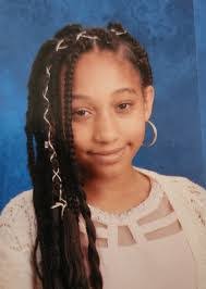 Vicki Crouse's Instagram, Twitter & Facebook