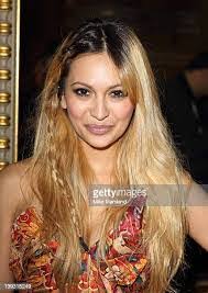 Deneen Martin's Instagram, Twitter & Facebook